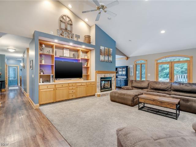 5790 Elias Lloyd Road