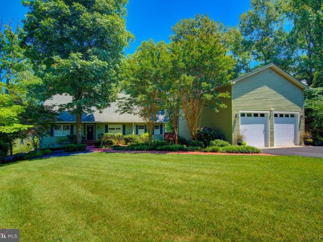 579 Bay Pointe Drive