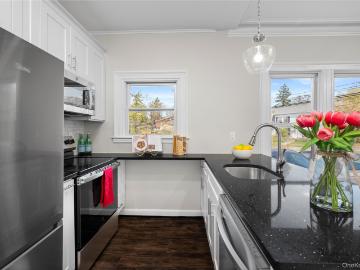 579 Broadway, Unit 1N, Hastings on Hudson, NY 10706 | MLS #985598