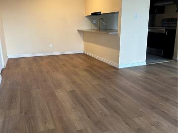 579 Wright Street # 207