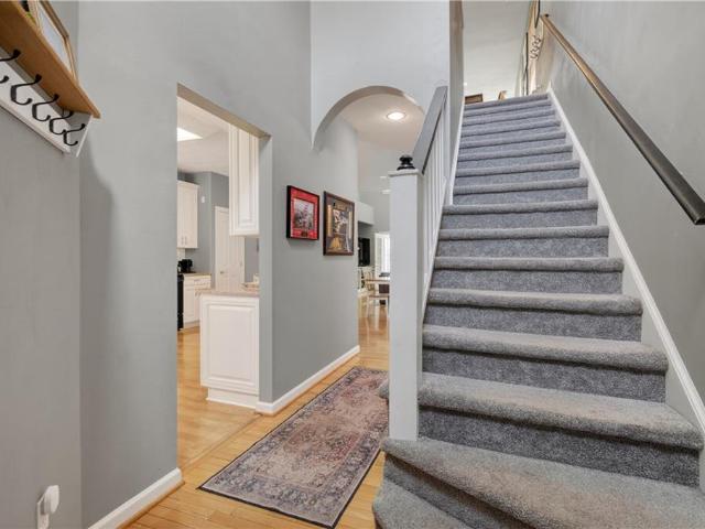 5804 Woodstock PT