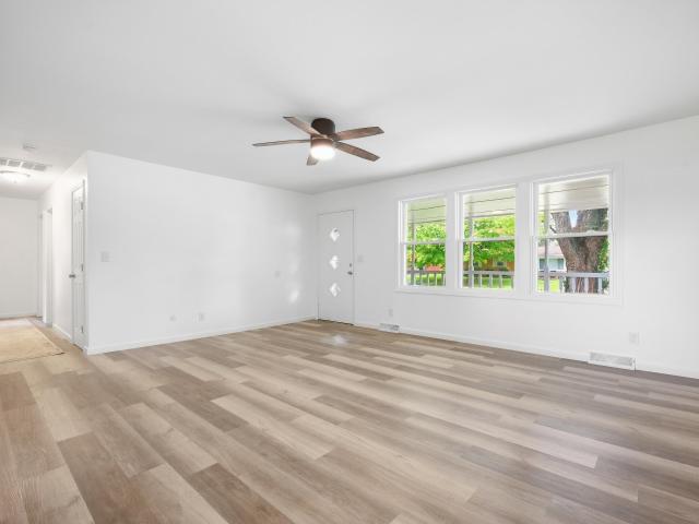 5805 E Carolyn Drive