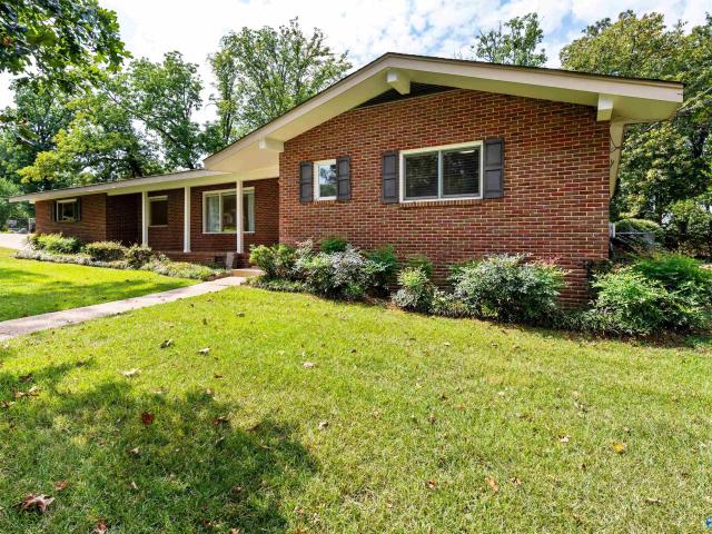 5808 Lenlock Circle SE