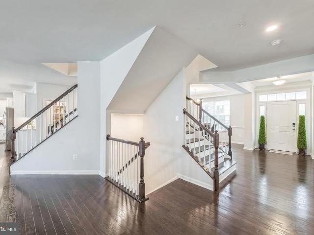 5808 Savannah Drive