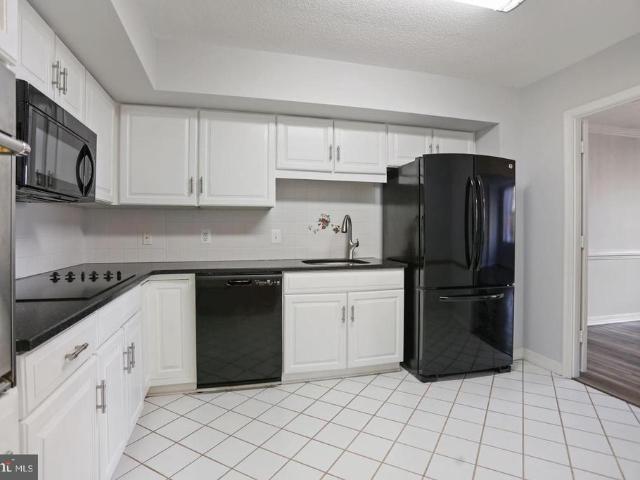 5809 Nicholson Lane # 312
