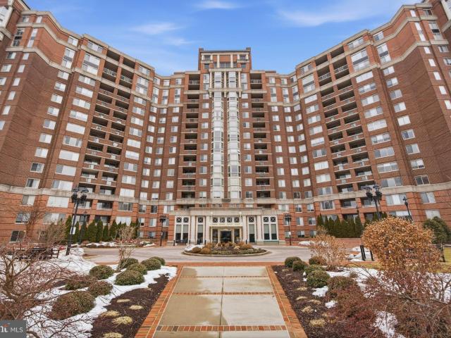 5809 Nicholson Ln, Unit 110, North Bethesda, MD 20852 | MLS #MDMC2217