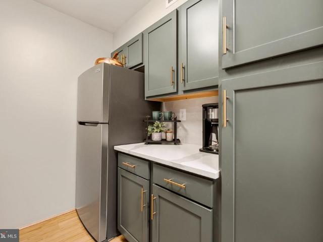 5809 Cove Landing Road # 303