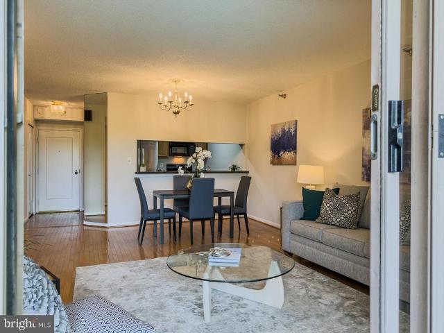 5800 Nicholson Lane # 1 205