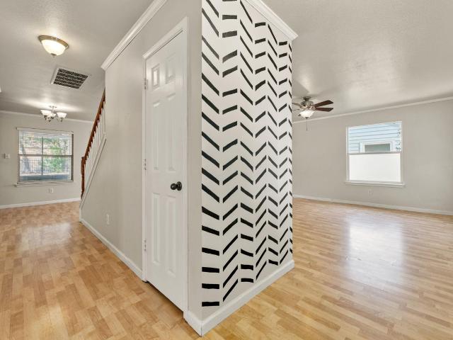 5801 McNaughton N