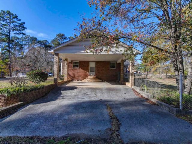 5802 McMillan Circle