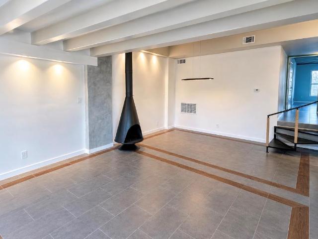 5802 Circulo Dr # 4D