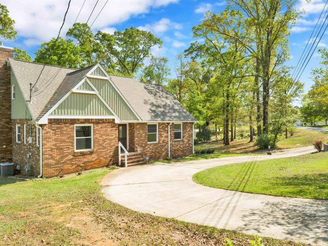 5802 Lee Road