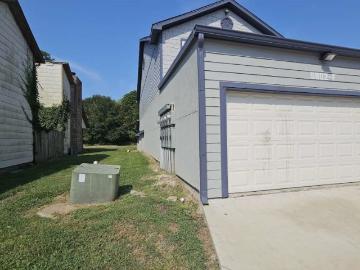 5802 Twisted Pine Ct, Unit D, Houston, TX 77039 | MLS #14930