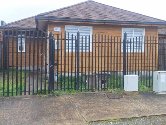 $ 580.000 Casa en Arriendo en Puerto Montt 3 dormitorios 2 baños / Corredores Premium Chile SpA