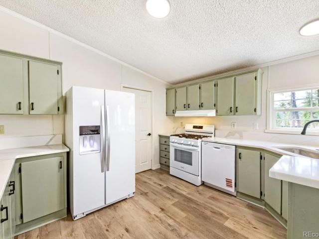 580 Forest Drive