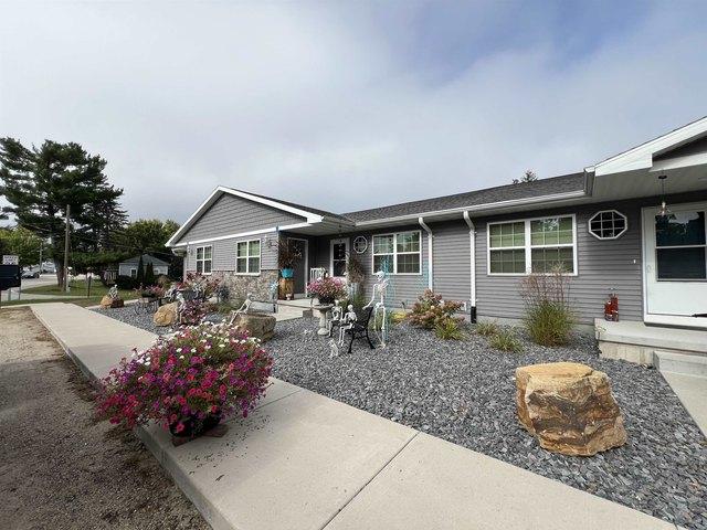 580 Main St, Wild Rose, WI 54984