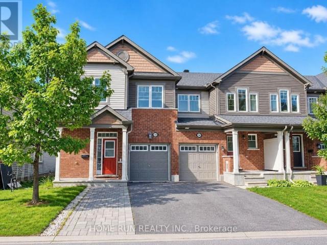 580 Meadowcreek Circle Ottawa, ON K2M0J8