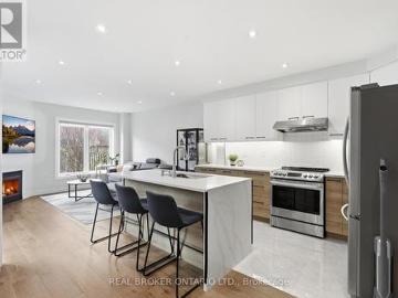 580 Summer Park Crescent, Mississauga, ON, L5B 4E9 house for sale | Listing ID W13494 | Royal LePage