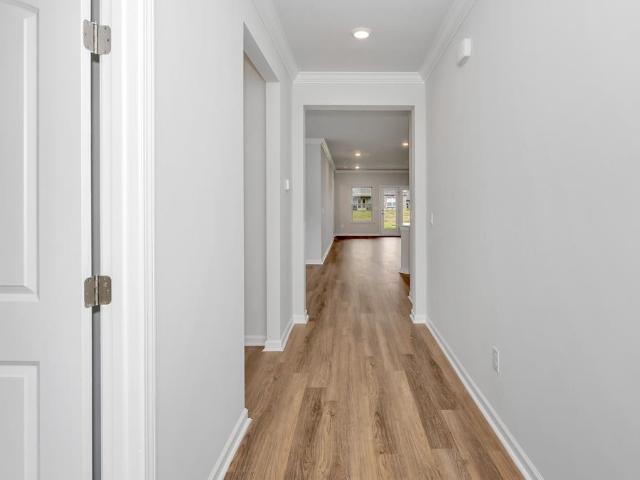 580 riverdale dr