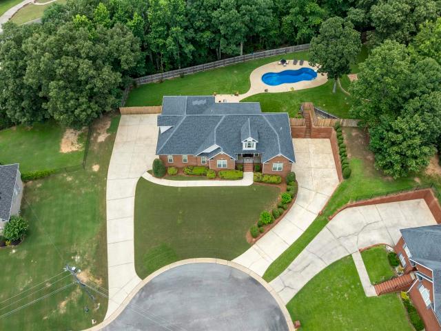 5814 Twin Circle
