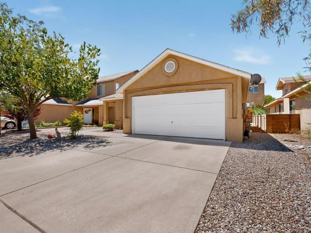 5816 Day Dreamer Road NW