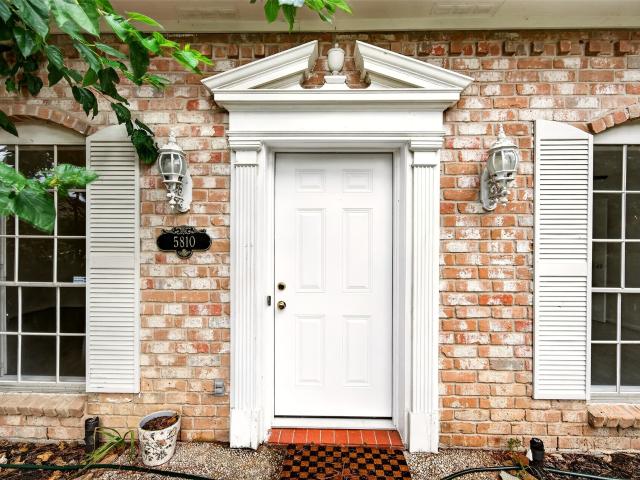 5810 Boyce Springs Drive