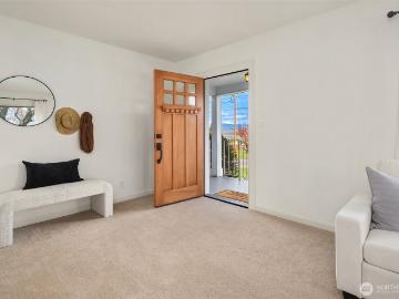 5810 Commercial Avenue
