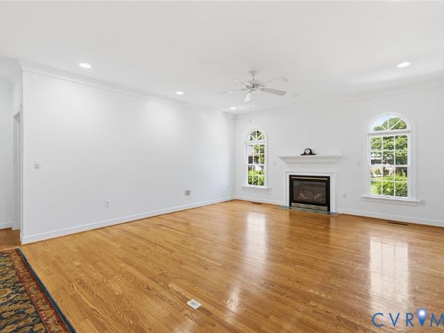 5812 Portrait Place