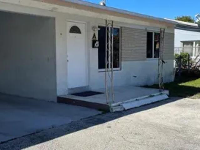 5812 W Park Rd, 2 beds, 1 full bath