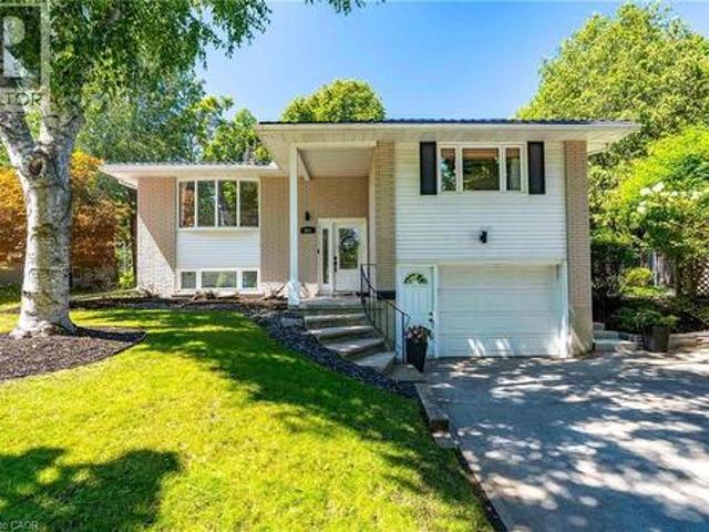 581 Glendene Crescent, Waterloo, ON, N2L 4P3 house for sale | Listing ID 40852 | Royal LePage