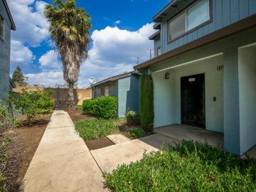 581 Lincoln Ave, Unit B, Modesto, CA 95354 | MLS #226046