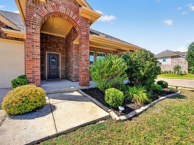 5825 Melville Lane