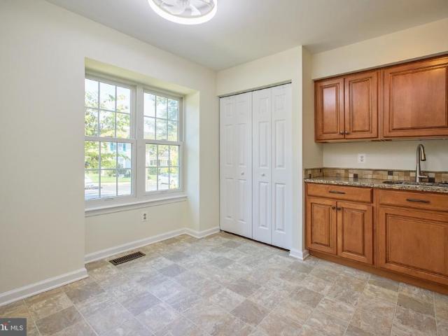 5825 Apple Wood Lane