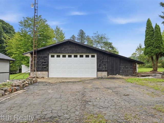 5820 Mack Road