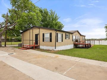 5821 Parkside Court