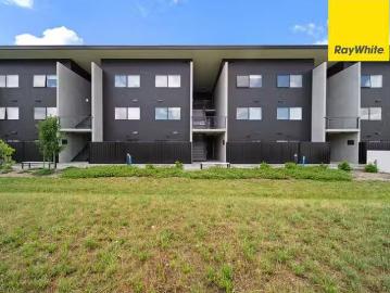 Kinlyside, Yass Valley, Victoria - Balcony