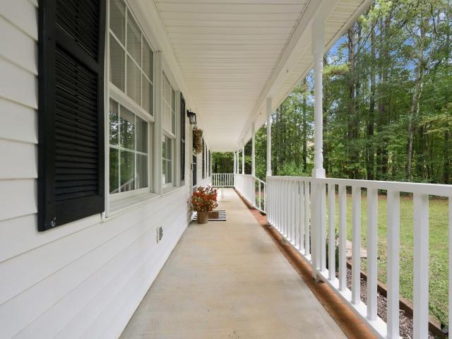 5822 Mill Pointe Lane