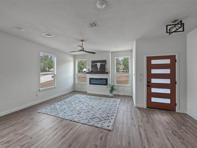5822 Stonegate Circle