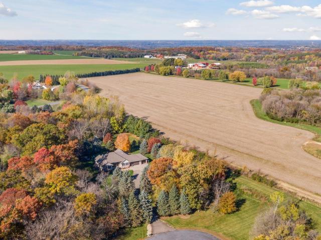 582 Country Oaks Lane