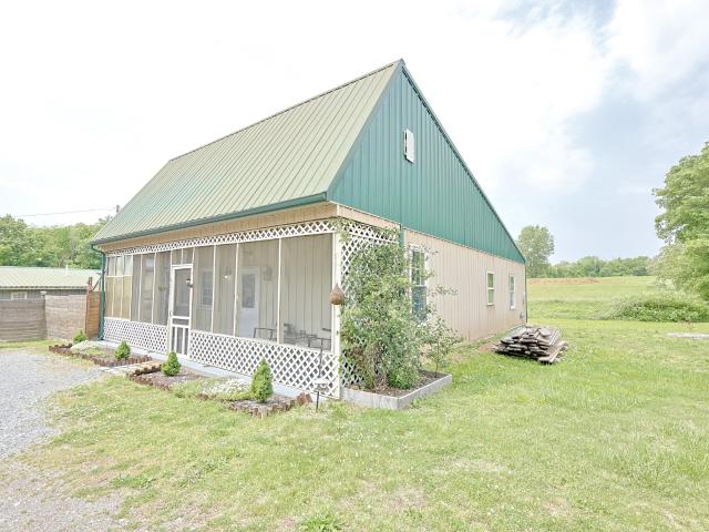 582 Cerulean Rd
