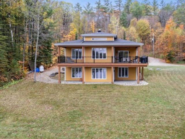 582 Ch. Du Lac Beauclair, La Pêche, QC, J0X 2W0 house for sale | Listing ID 26599 | Royal LePage
