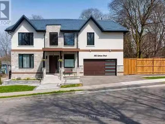 582 Gorham Street, Newmarket, ON, L3Y 1L3 house for sale Li.