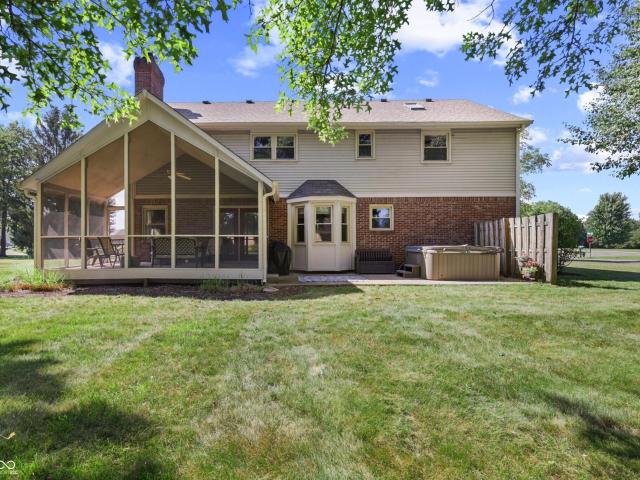 5835 W Countryside Court
