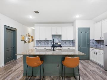 5836 Melville Lane