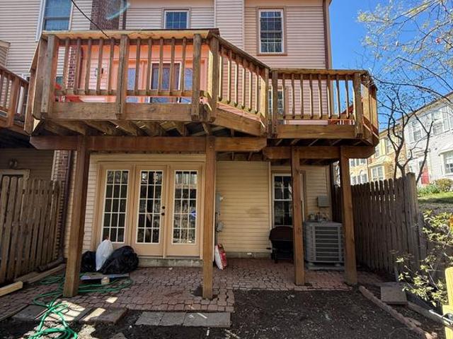 5836 Apsley House Court
