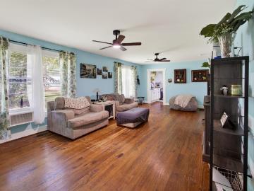 5838 Highway 10