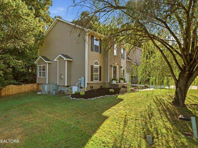 5838 Wall Flower Lane