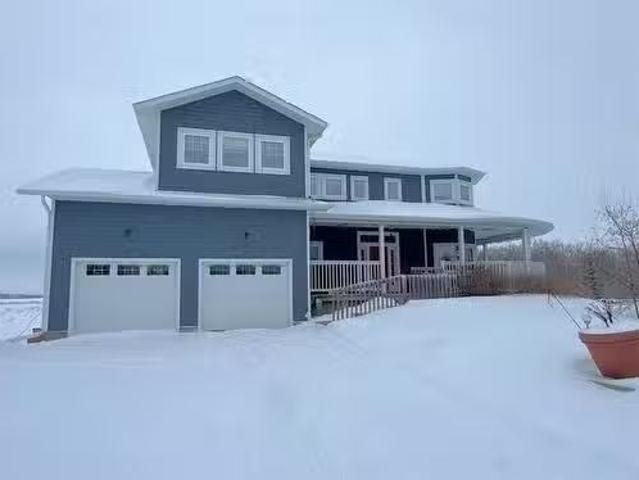 5839 Henderson Hwy, St Clements, MB, R1C 0B5 Luxury House fo.