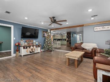 5831 Ozark Estates