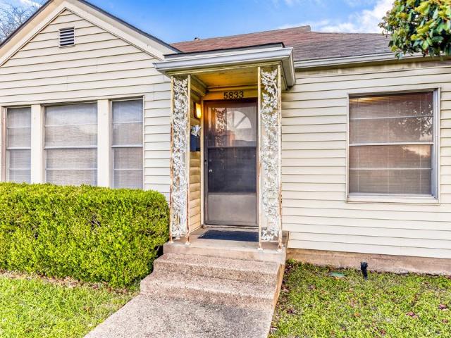 5833 E Mockingbird Lane